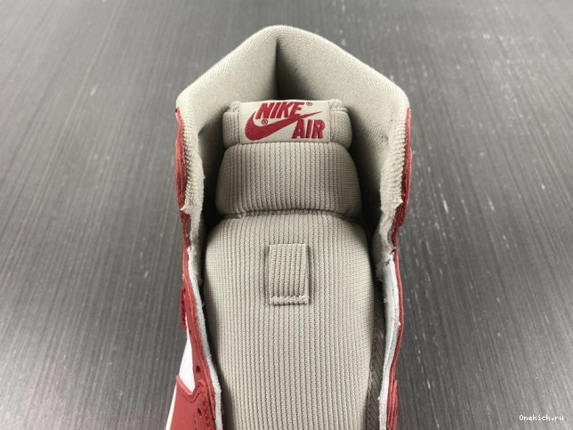One Kick Chenille (W) OG High DJ4891-061 Newstalgia Jordan 1 0814